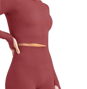 Seamless long sleeve yoga set with high elasticity in multiple colors