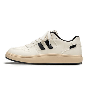 Men's Hong Kong style casual training shoes in beige and black with low-top design