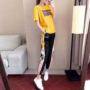 Women's summer Korean style loose two piece sports set in white and black