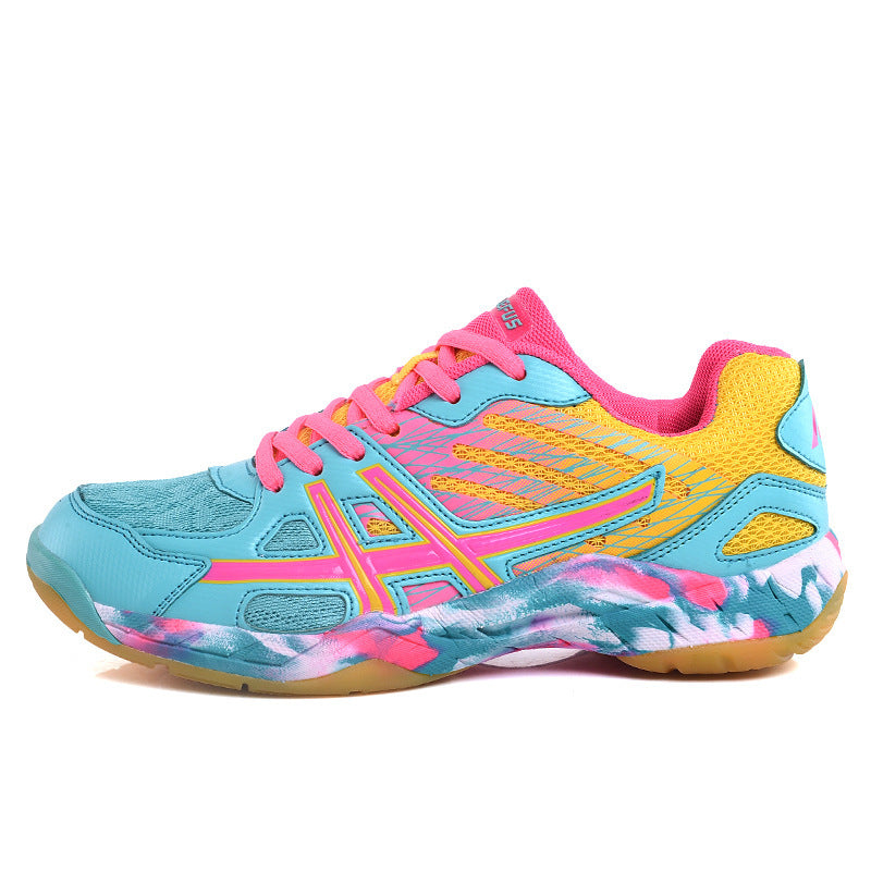 Lightweight colorful tennis and badminton shoes in multiple colors