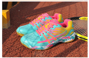 Lightweight colorful tennis and badminton shoes in multiple colors