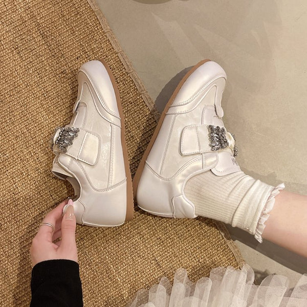 Women's white Korean fashion rhinestone casual training shoes with rubber sole
