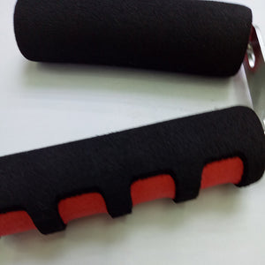 Adjustable metal finger grip strengthener with black sponge grip