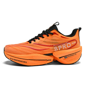 Carbon-plate shock-absorbing running shoes in multiple colors with breathable mesh and rubber outsole