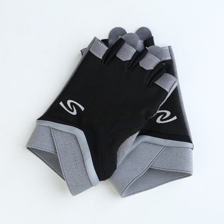 Breathable half finger workout gloves in multiple colors for women
