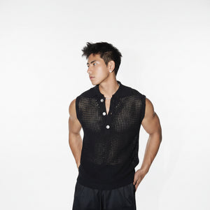 Sleeveless ice silk knit top in black, white, and blue colors