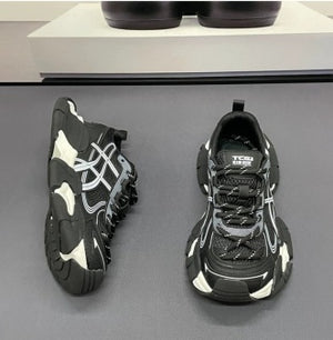 Men's ultra-light mesh dad sneakers in black, silver, and white with round toe and lace-up closure