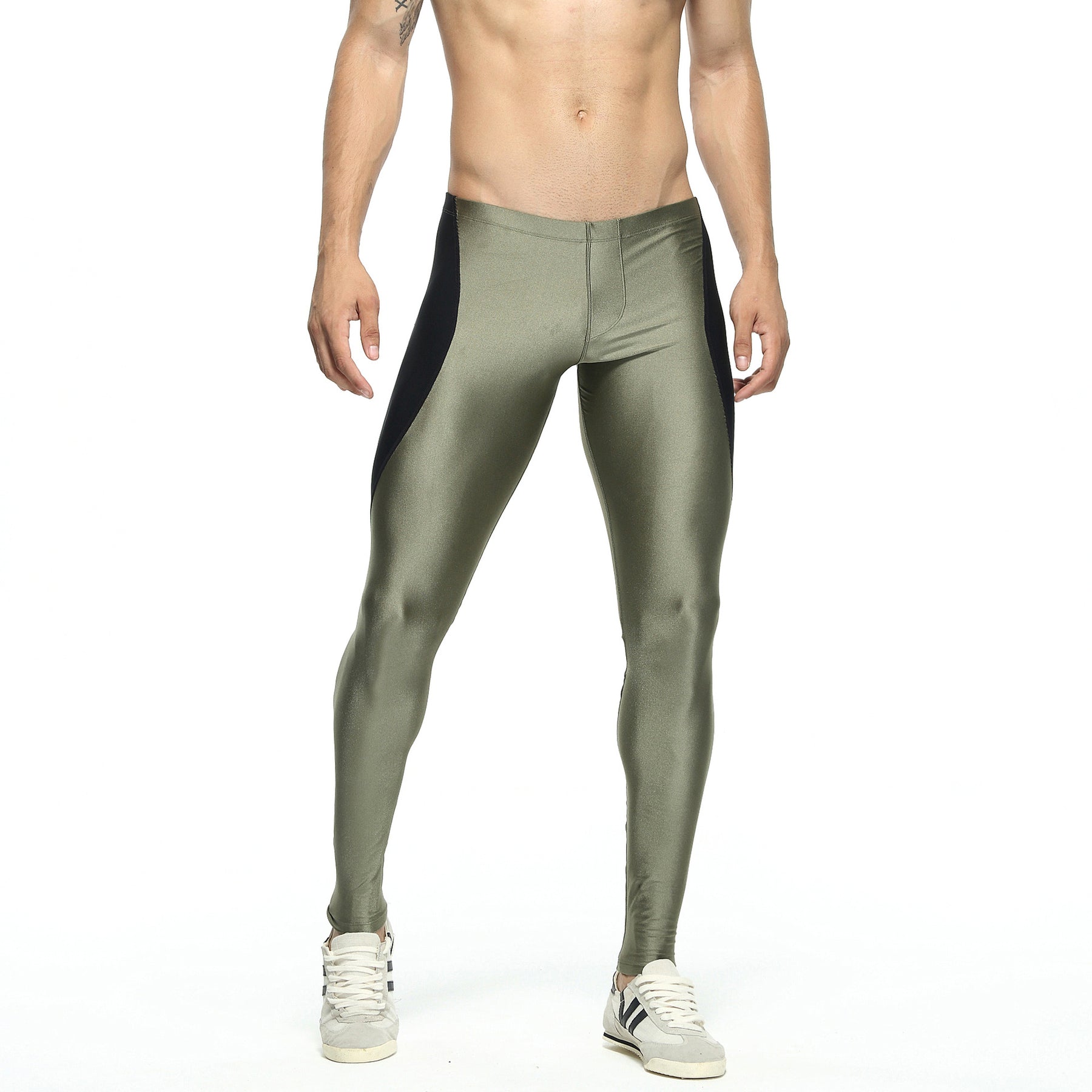 Men's nylon cropped gym pants in army green and dark blue for sports and training