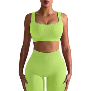 Seamless high-elastic yoga fitness set for women in various colors with pullover top and nine quarter pants