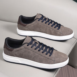 Men's British style business casual leather sneakers in blue and khaki colors