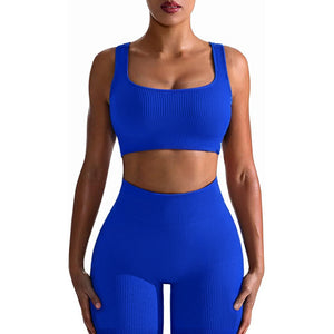 Seamless high-elastic yoga fitness set for women in various colors with pullover top and nine quarter pants