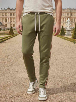 Men's stretch anti-wrinkle casual pants in black with a slim fit