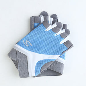 Breathable half finger workout gloves in multiple colors for women