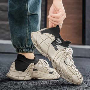 Men's breathable mesh fly knit casual sneakers in black and beige
