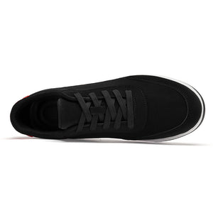 Men's black spring sports running shoes with mesh lining and flat heel