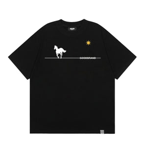 Warhorse print casual short-sleeve t-shirt in black, white, and red colors