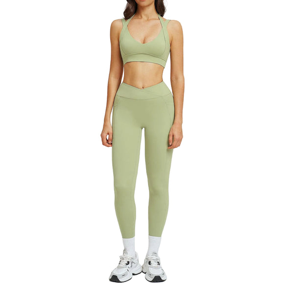 HIGH-END WOMEN'S YOGA SET WITH MOISTURE-WICKING FABRIC
