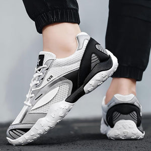 Men's breathable mesh low-top casual sneakers in white black and white red