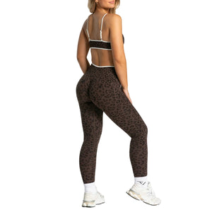 Breathable sports bra and quick-drying yoga pants workout set in multiple colors